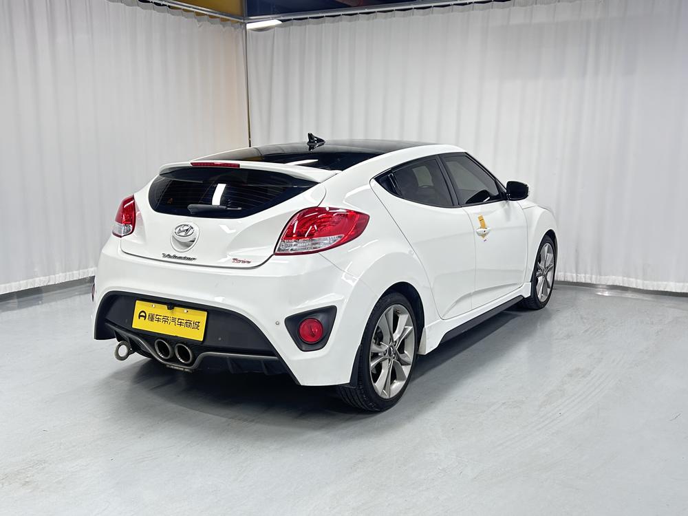 Hyundai Veloster 2015 модификация 1.6T автоматическое Deluxe Edition – фото 7