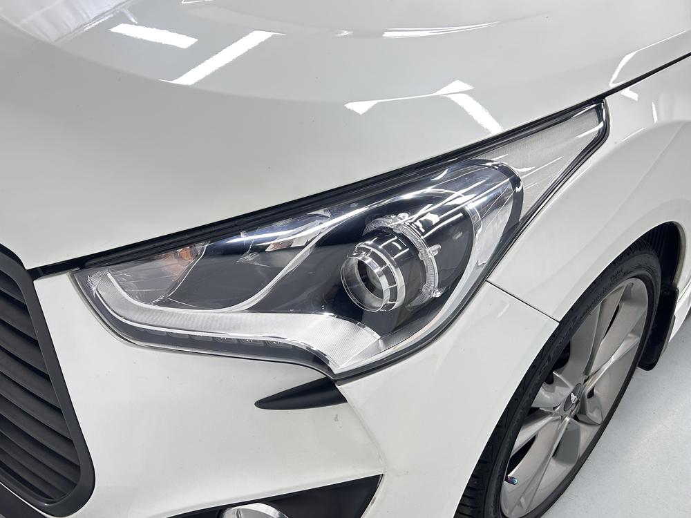 Hyundai Veloster 2015 модификация 1.6T автоматическое Deluxe Edition – фото 12