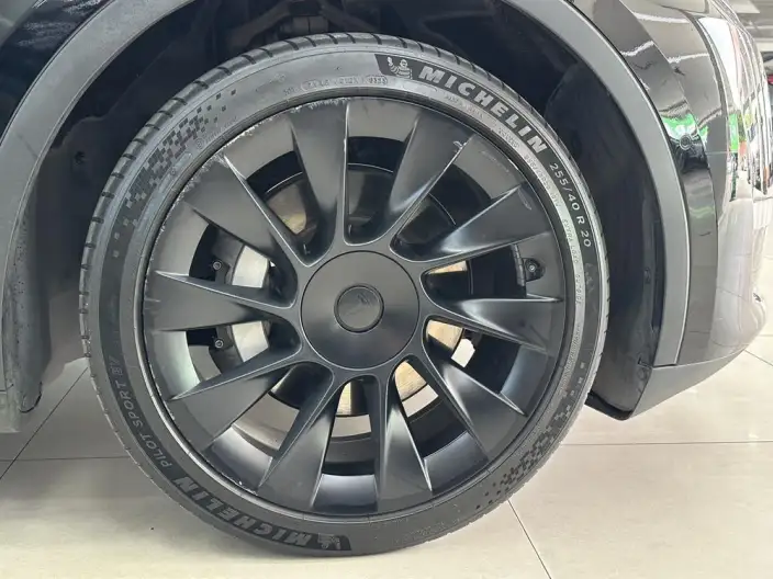 Model Y 2023 Model Long Battery Life Pro All-wheel drive version – фото 8