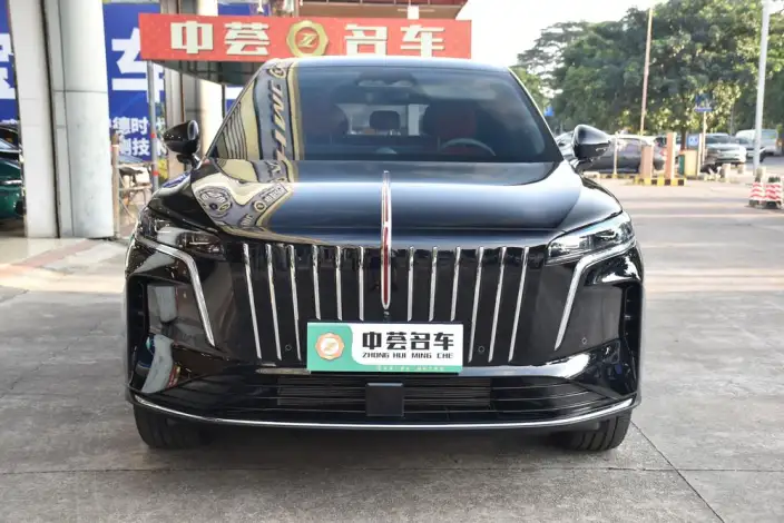 HONGQI HS6 PHEV 2026 Model 240 Smart Hybrid Edition