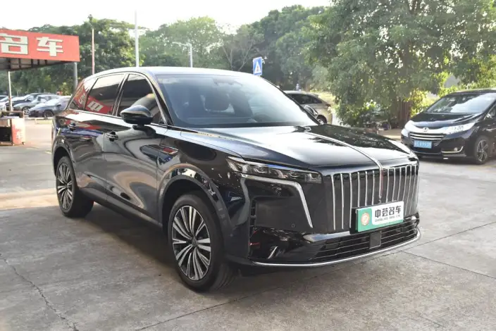 HONGQI HS6 PHEV 2026 Model 240 Smart Hybrid Edition