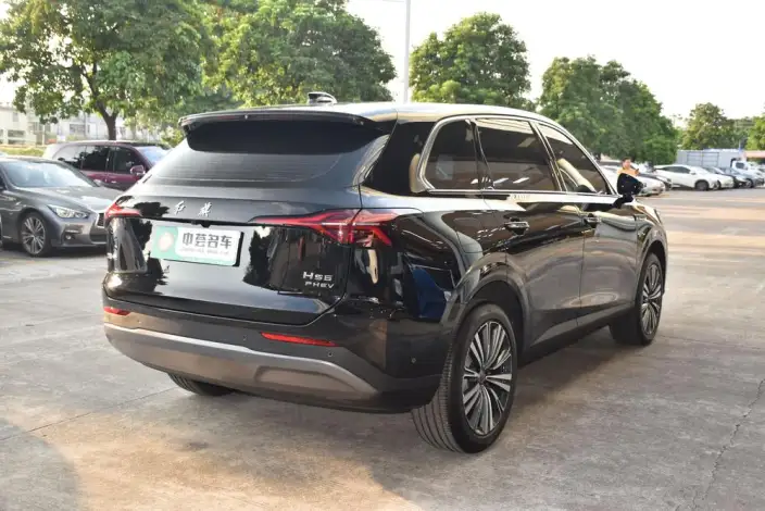 HONGQI HS6 PHEV 2026 Model 240 Smart Hybrid Edition – фото 7
