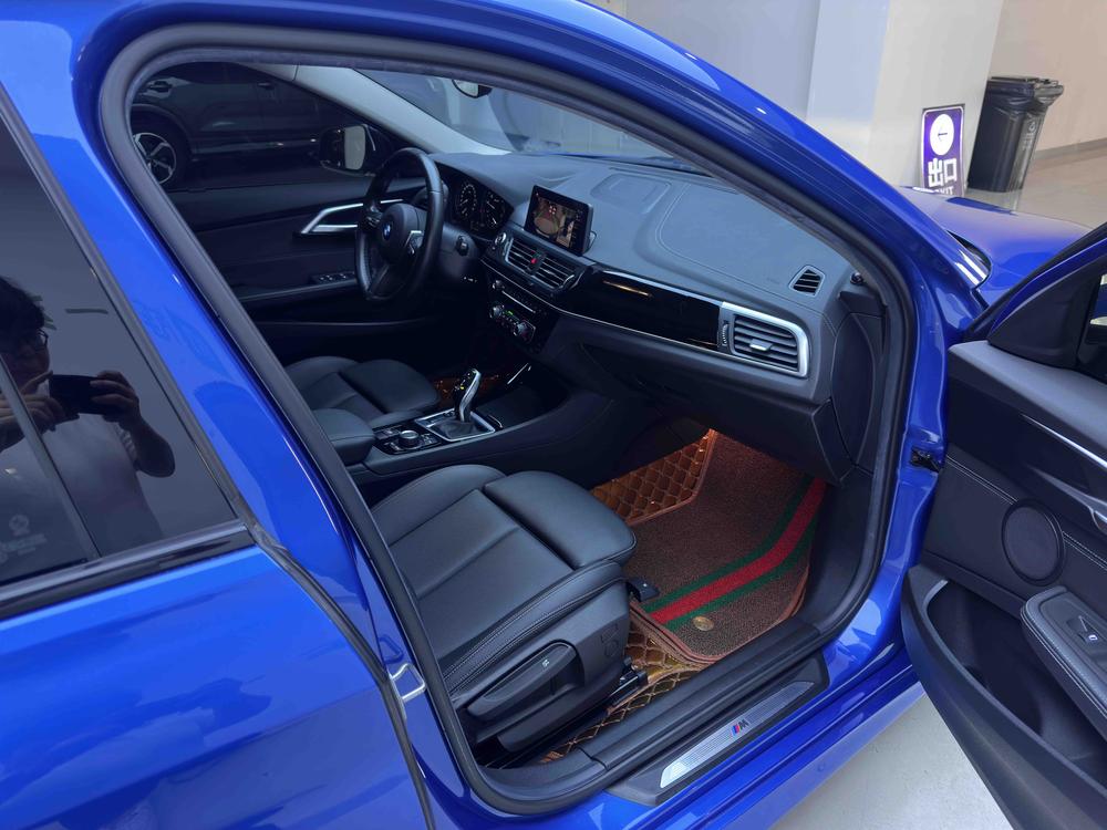 BMW 1 Series 2020 120i M Sport Package – фото 9