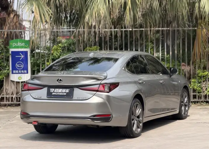 Lexus ES 2023 Model 2.5L Automatic 4WD 5 seat Parallel Imported – фото 4