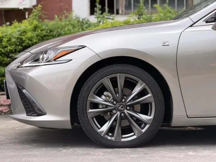 Lexus ES 2023 Model 2.5L Automatic 4WD 5 seat Parallel Imported – фото 5