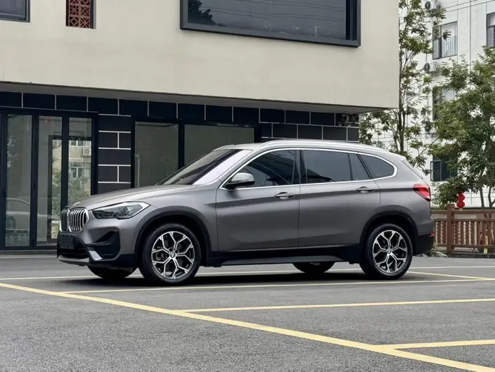 BMW X1 2022 Model sDrive25Li Leading Model – фото 4