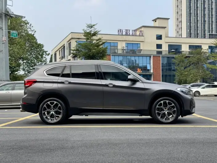 BMW X1 2022 Model sDrive25Li Leading Model – фото 8
