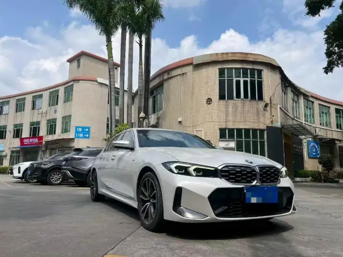 BMW 3 Series 2023 Model 325Li M Sports Set – фото 3