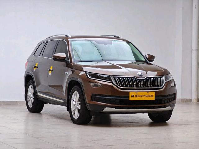 Skoda Kodiaq 2018 модификация TSI330 7 seat 2WD Luxury Premium Edition – фото 3