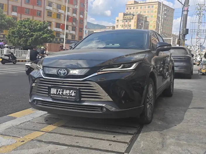 Toyota Harrier 2022 Model Hybrid 2.5L CVT 4WD Exclusive Edition – фото 1