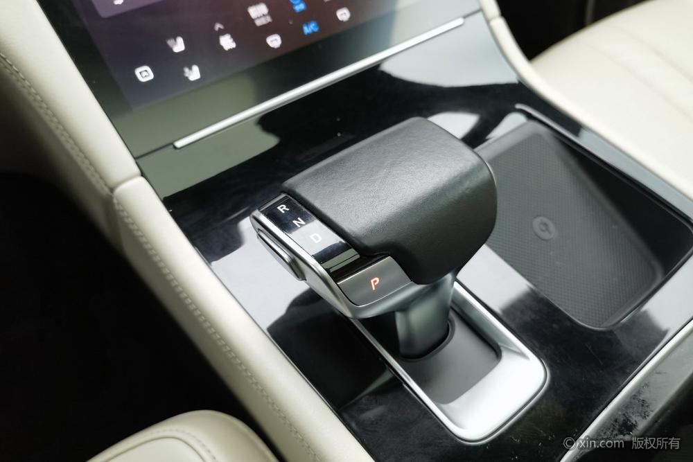 Li Auto ONE 2020 Extended-Range 6-seat – фото 16