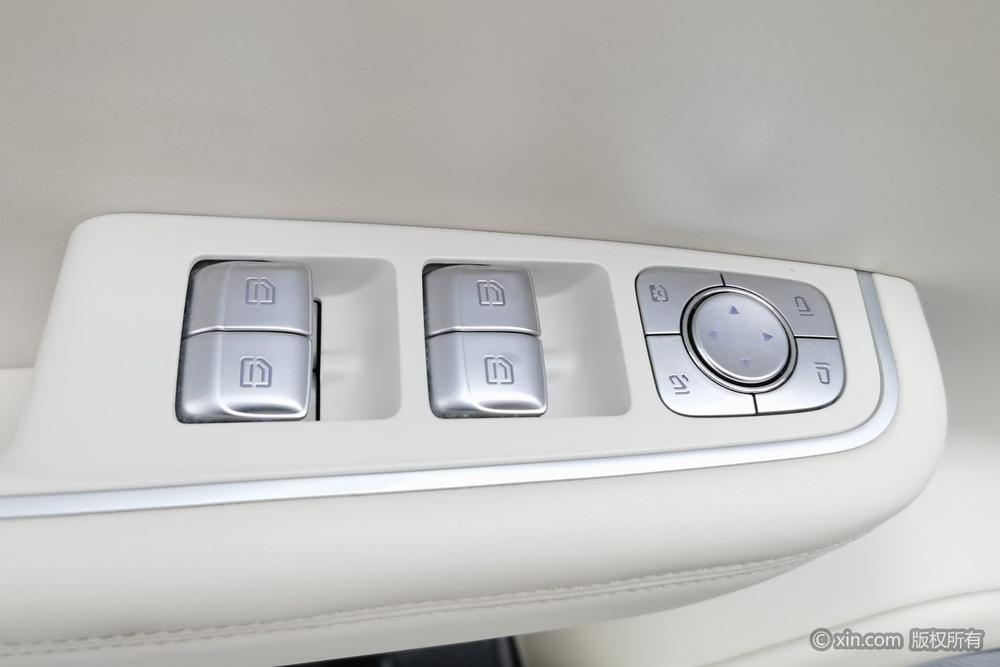 Li Auto ONE 2020 Extended-Range 6-seat – фото 22