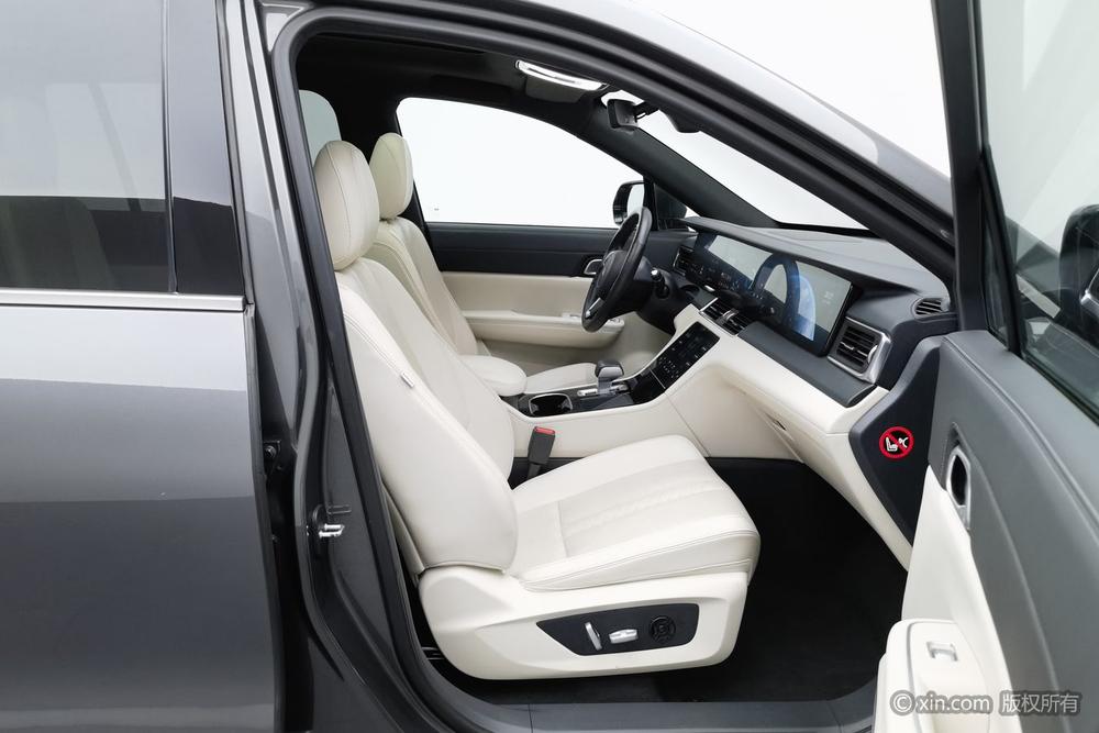 Li Auto ONE 2020 Extended-Range 6-seat – фото 24