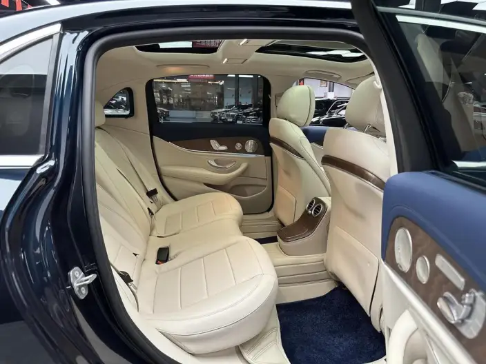 Mercedes-Benz E-Class 2022 Model E 300 L Luxury Model Sports sedan – фото 5