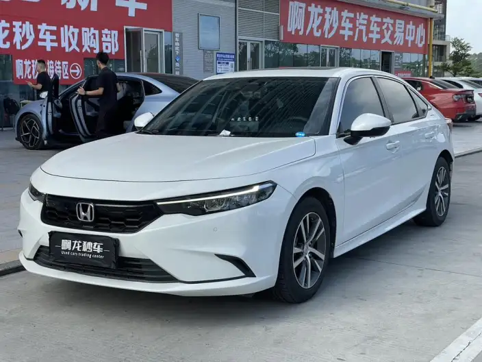 Model Ge 2023 Model 240TURBO CVT Technology Edition – фото 1