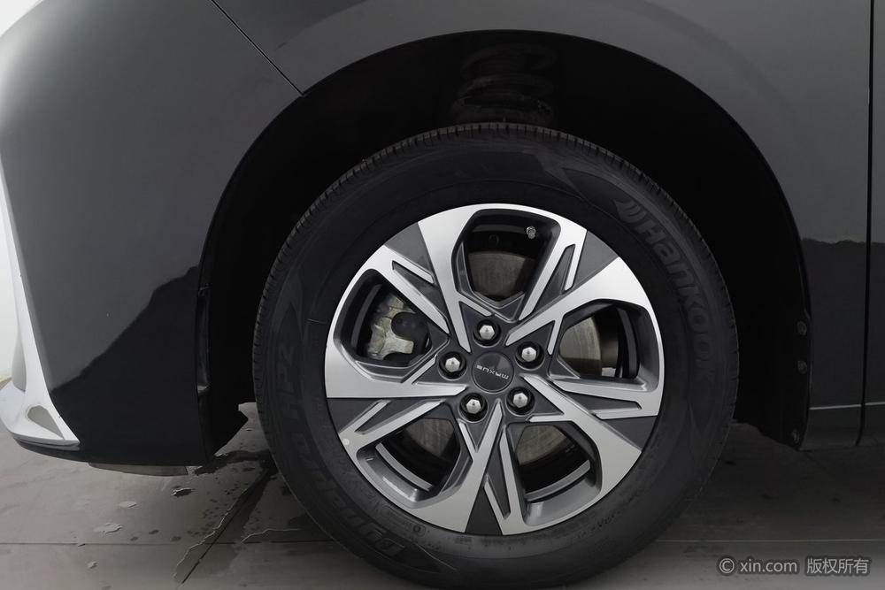 Maxus G90 2022 2.0T Star River 6-Passenger Edition – фото 10
