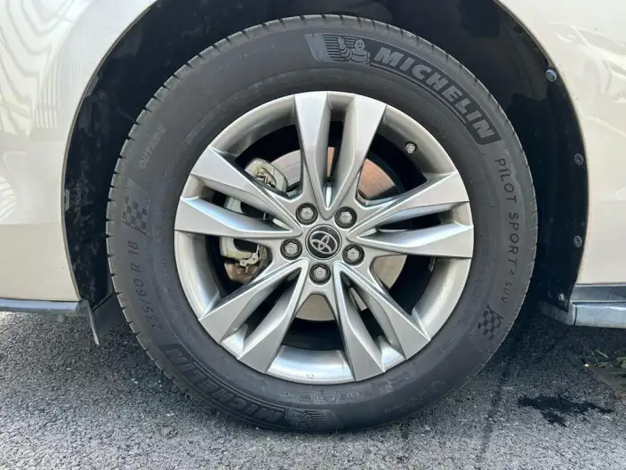 Toyota Sienna 2021 Model 2.5L Hybrid Platinum edition – фото 10