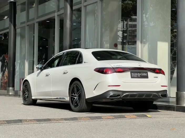 Mercedes-Benz E-Class 2024 Model E 260 L Sports sedan – фото 4