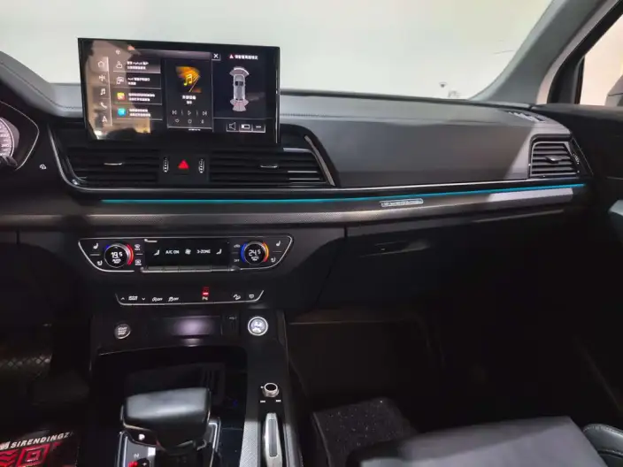 Audi Q5L 2022 Model 40T Luxury Dynamic Model – фото 10