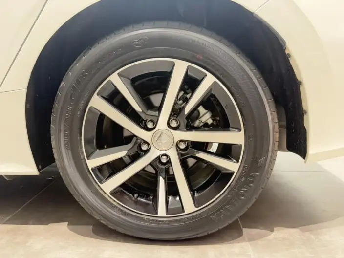 Honda Civic 2023 Model HATCHBACK 240TURBO CVT Extreme Leap Edition – фото 8