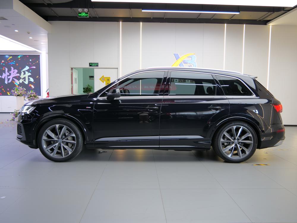 Audi Q7 2020 модификация 55 TFSI quattro S line Sport Sport – фото 4