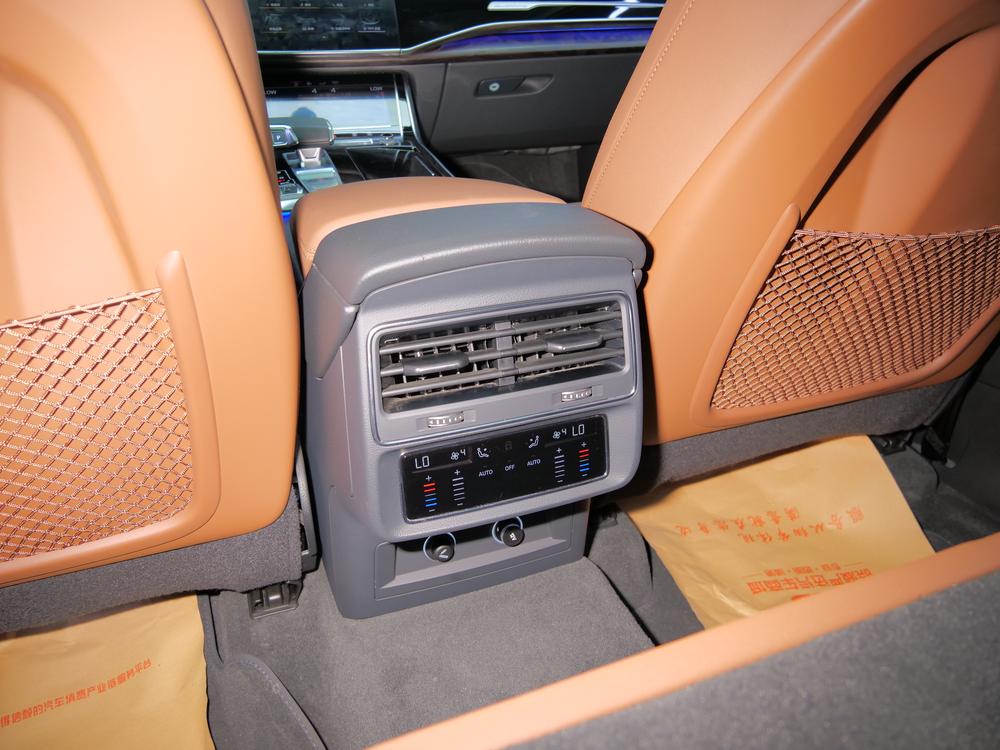 Audi Q7 2020 модификация 55 TFSI quattro S line Sport Sport – фото 9