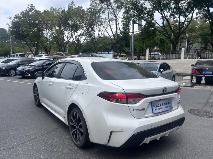 Toyota Levin 2022 Model Hybrid 1.8H E-CVT Sports Edition – фото 4