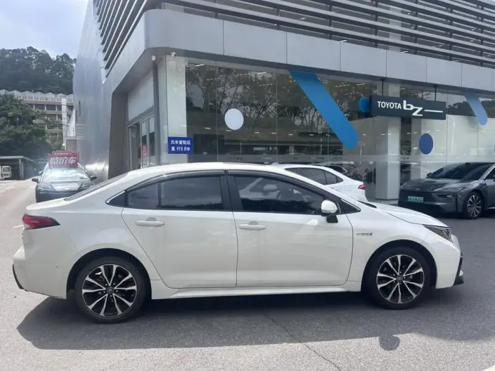 Toyota Levin 2022 Model Hybrid 1.8H E-CVT Sports Edition – фото 7