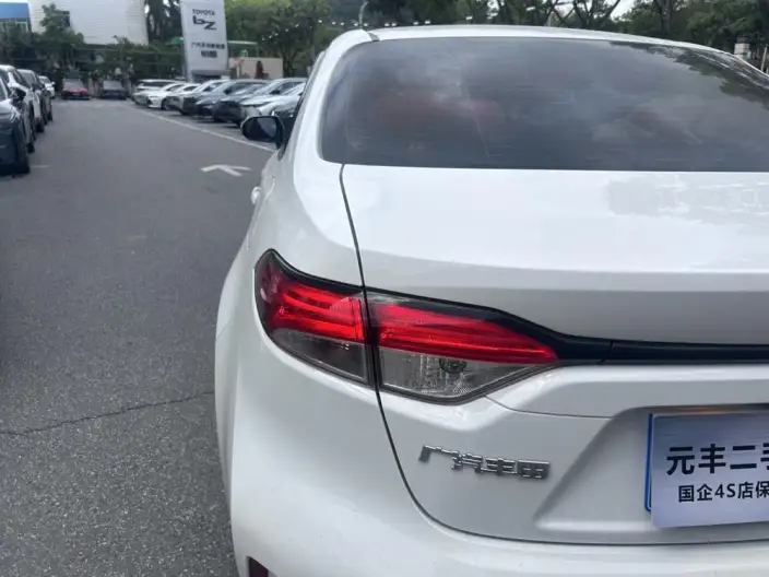 Toyota Levin 2022 Model Hybrid 1.8H E-CVT Sports Edition – фото 9