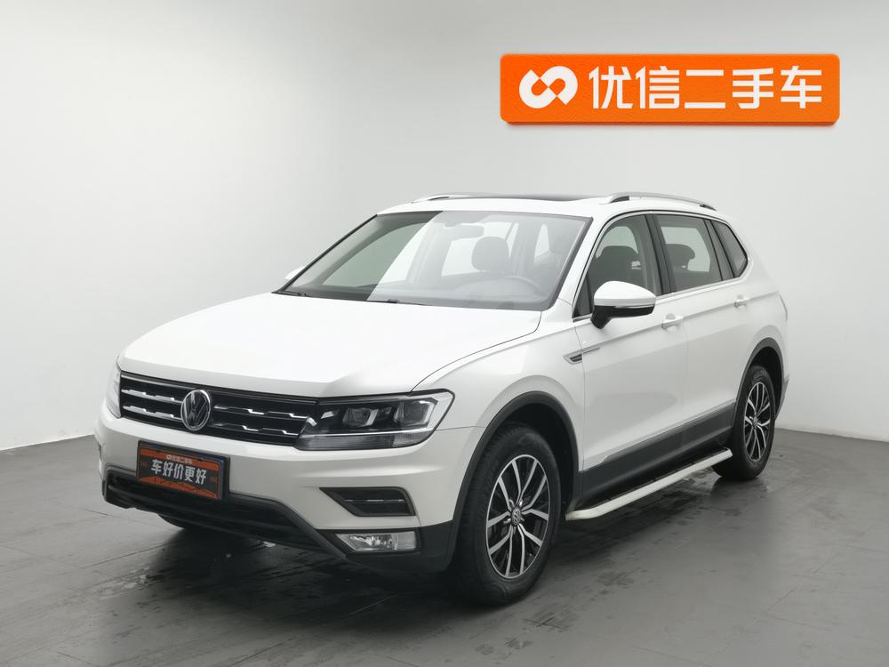 Volkswagen Tiguan L 2018 330 TSI Automatic FWD Luxury – фото 1