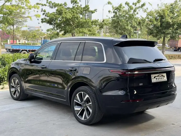 Li Auto ONE 2021 Model Extended Range 6 seat Edition – фото 5