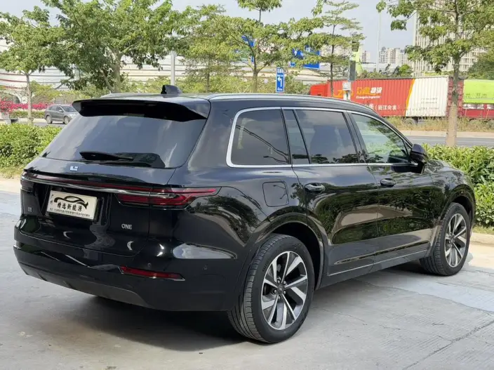 Li Auto ONE 2021 Model Extended Range 6 seat Edition – фото 7