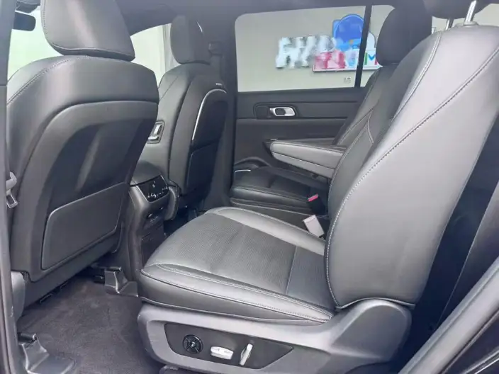 Li Auto ONE 2021 Model Extended Range 6 seat Edition – фото 10
