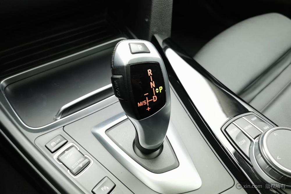 BMW 3 Series 2019 320Li Style – фото 15
