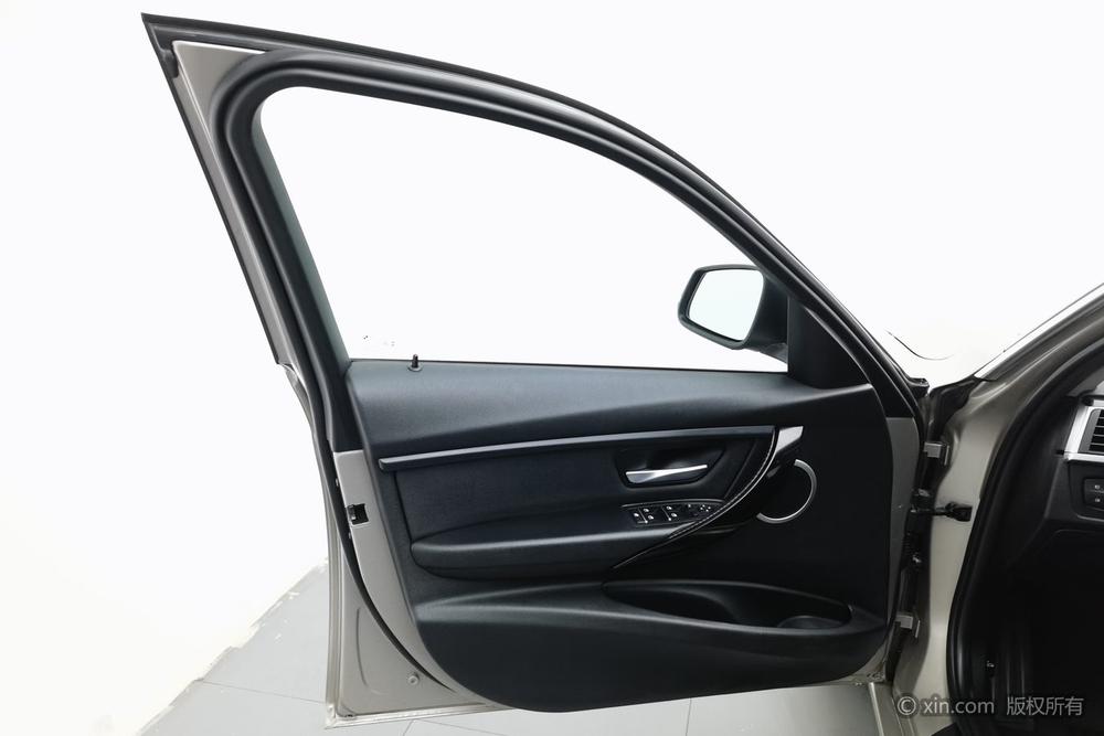 BMW 3 Series 2019 320Li Style – фото 21