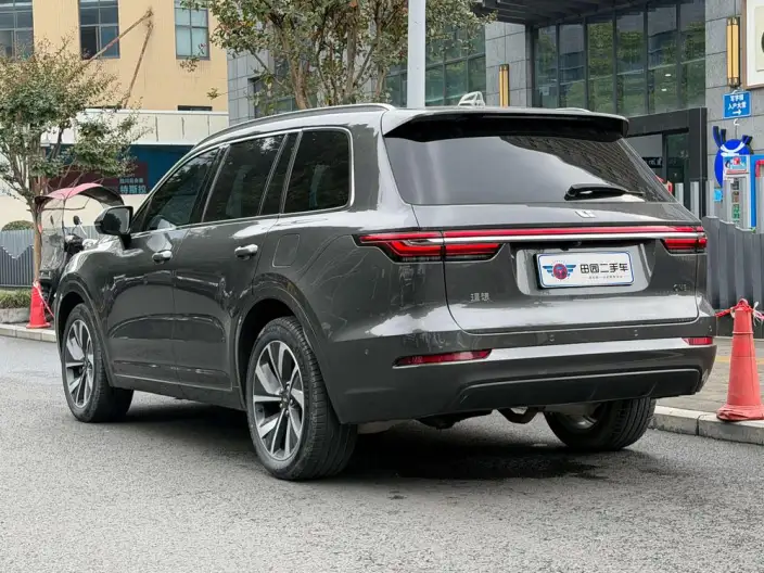 Li Auto ONE 2021 Model Extended Range 6 seat Edition – фото 4