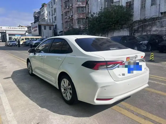 Toyota Corolla 2024 Model Intelligent Hybrid 1.8L E-CVT Elite Edition – фото 4