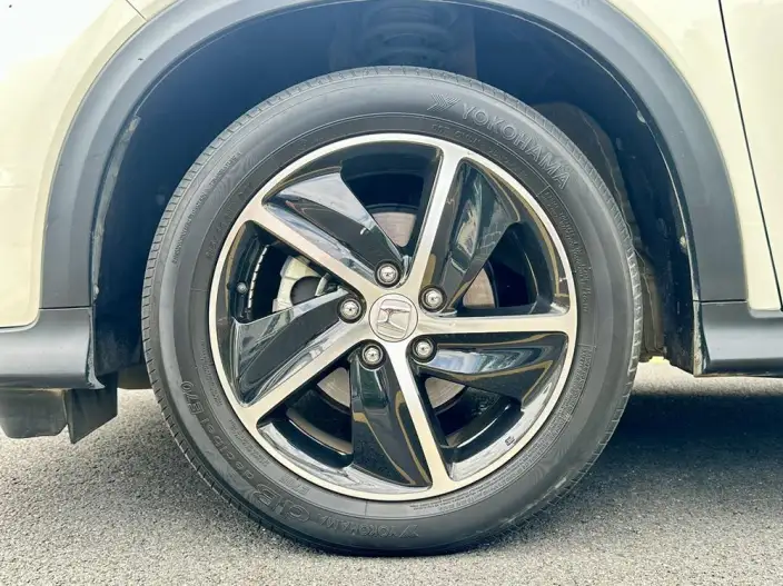 Honda Vezel 2022 Model 1.5L CVT Elite Smart Edition – фото 10