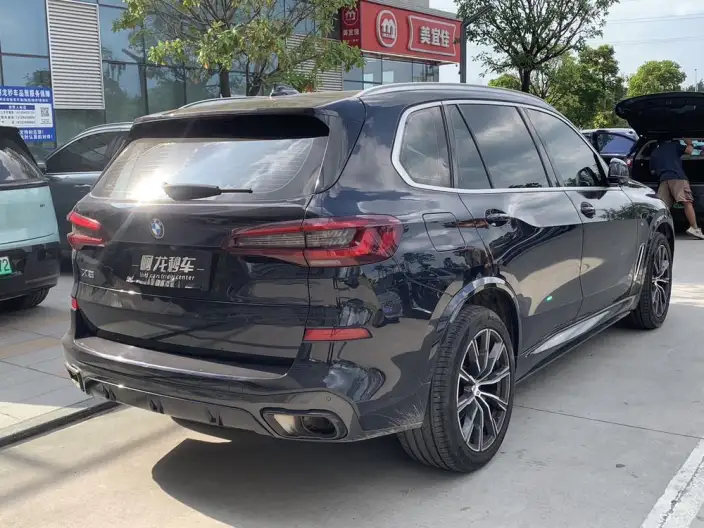 BMW X5 2022 Model xDrive 30Li Exclusive Model M Sports Set – фото 5