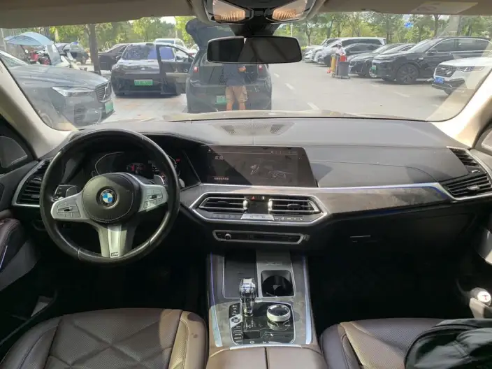 BMW X5 2022 Model xDrive 30Li Exclusive Model M Sports Set – фото 6