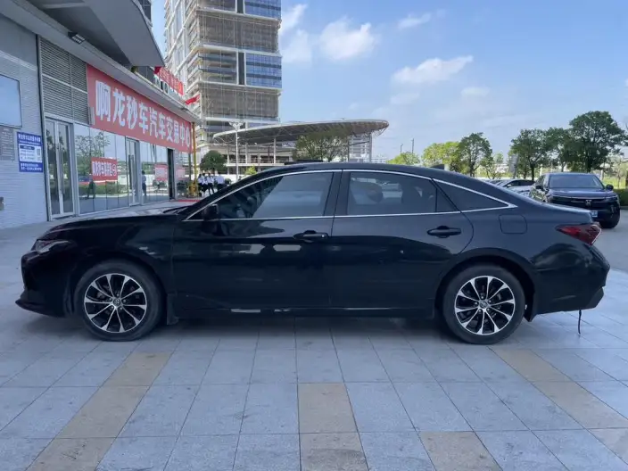 Toyota Avalon 2023 Model 2.0L CVT Enterprising Edition – фото 3