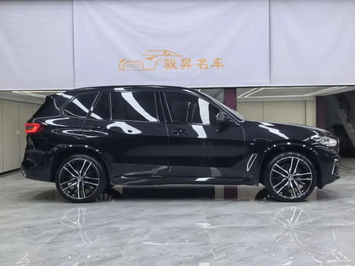 BMW X5 2022 Model Facelift xDrive 40Li Exclusive Model M Sports Set – фото 8