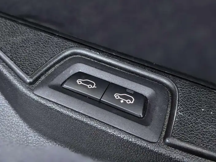 BMW X5 2022 Model Facelift xDrive 40Li Exclusive Model M Sports Set – фото 10