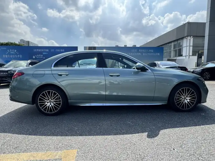 Mercedes-Benz C-Class 2026 Model C 260 L Sports sedan – фото 7