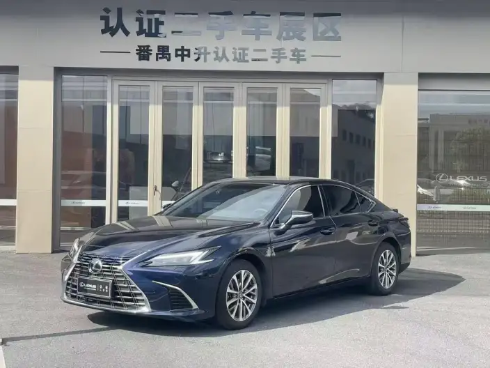 Lexus ES 2025 Model 300h Premium