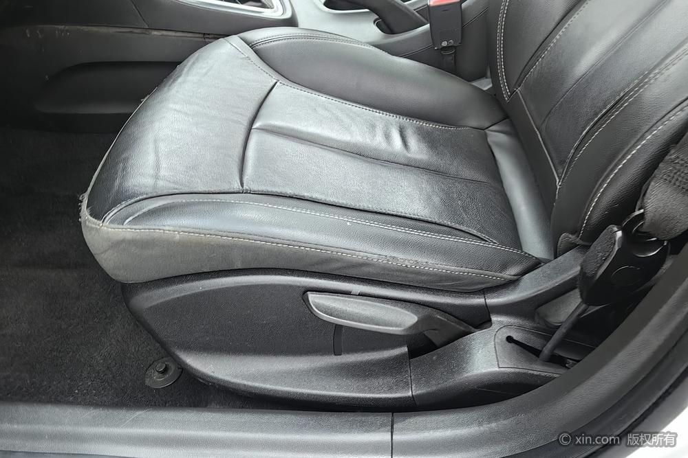 Buick Excelle 2019 18T Automatic Connected Elite China VI – фото 18