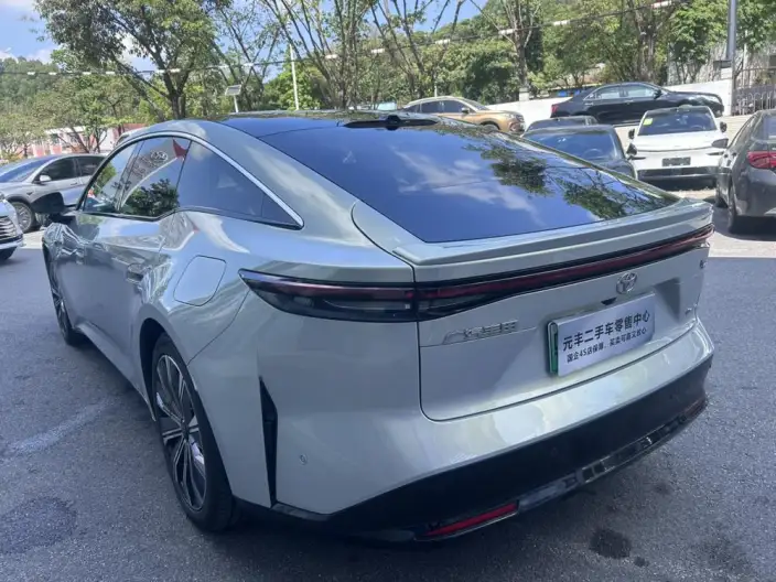 Toyota bZ7 2026 Model 710 Ultra LiDAR Edition – фото 4