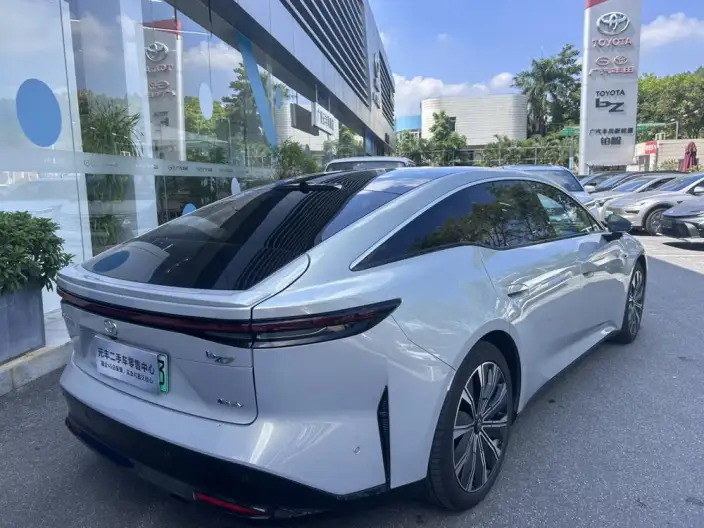 Toyota bZ7 2026 Model 710 Ultra LiDAR Edition – фото 6