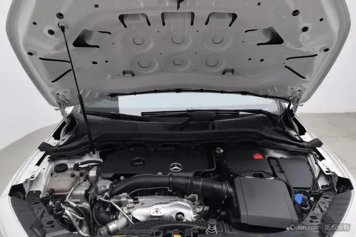 Mercedes-Benz GLA 2023 Model GLA 220 – фото 5