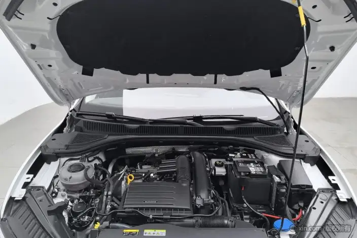 Volkswagen Sagitar 2024 Model 200TSI DSG Flying Version – фото 5